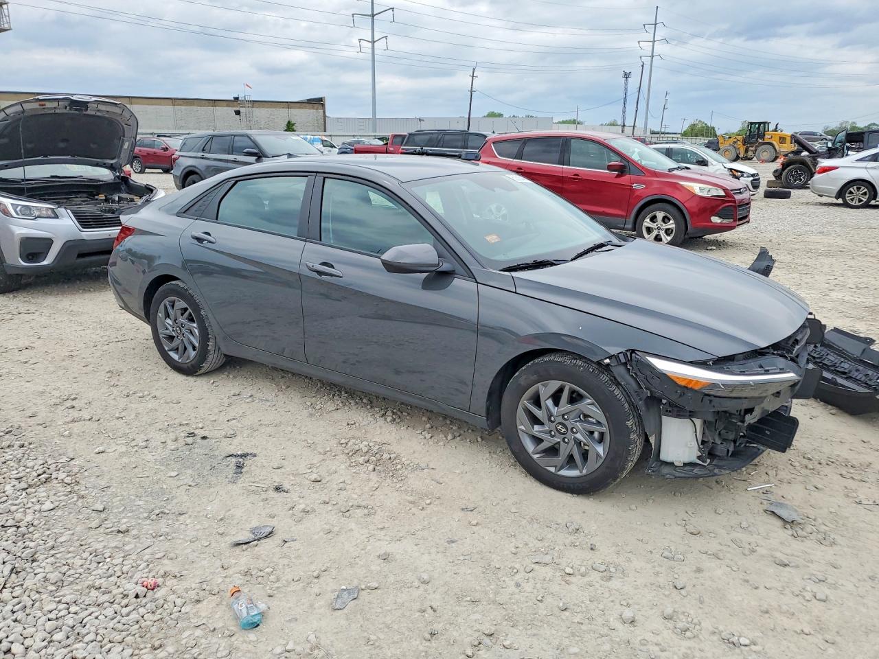 Hyundai ELANTRA Sel