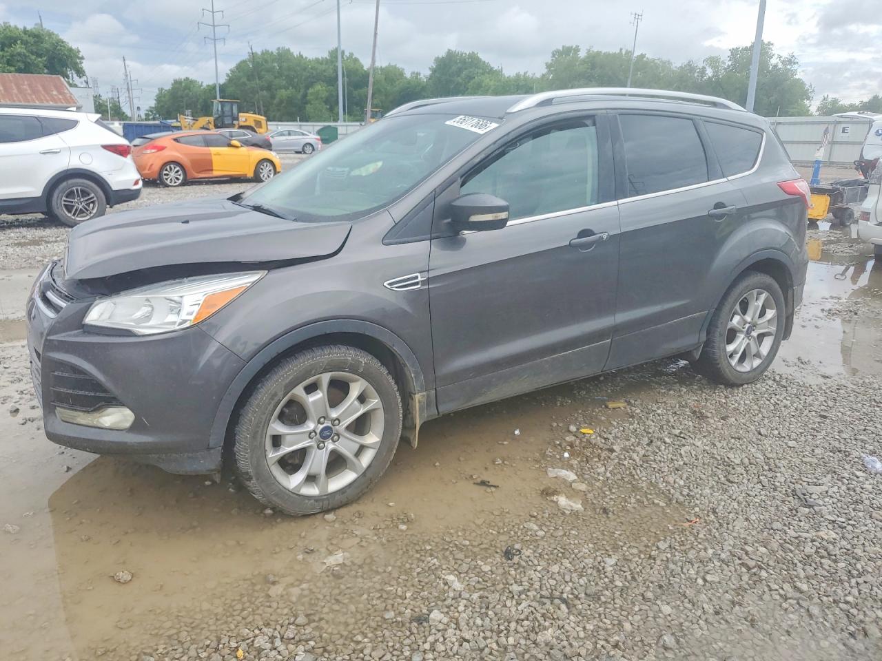 Salvage Ford Escape Image
