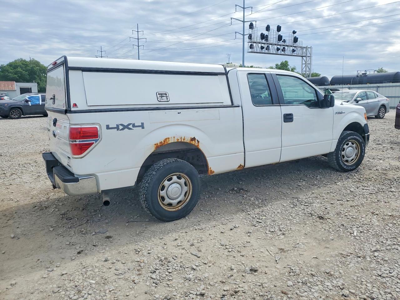Ford F-150 Super Cab