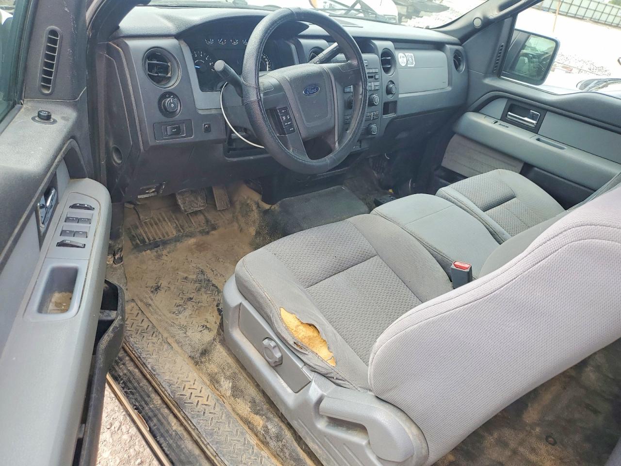 Ford F-150 Super Cab