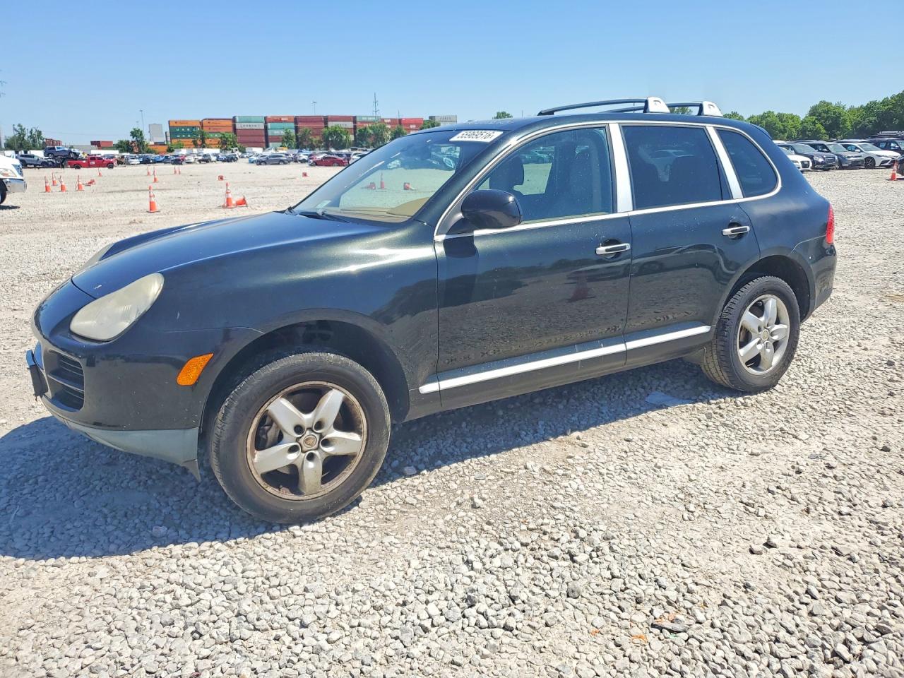 Salvage Porsche Cayenne Image