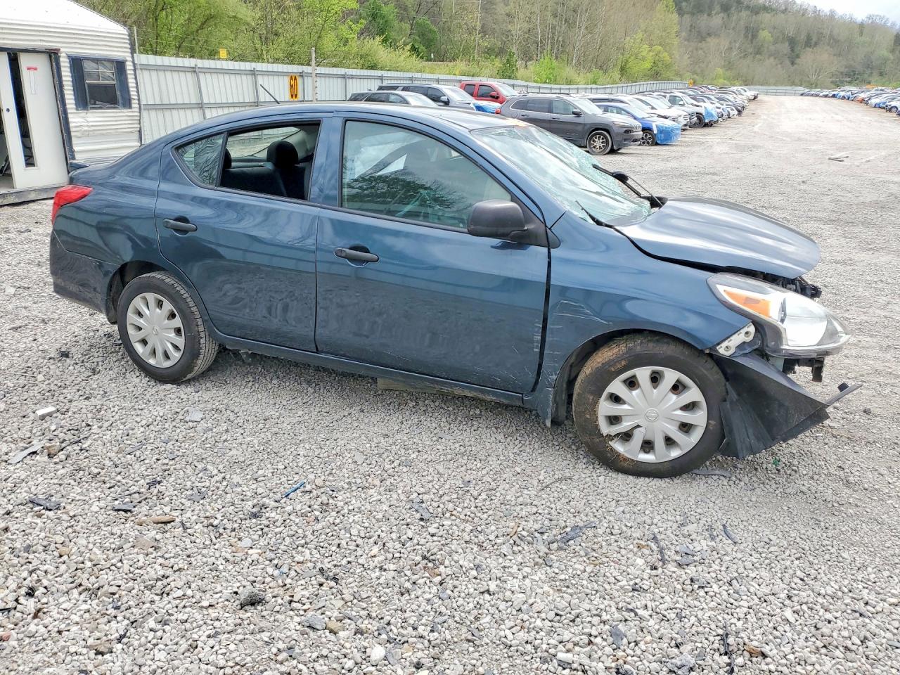 Nissan Versa 1.6 S Plus