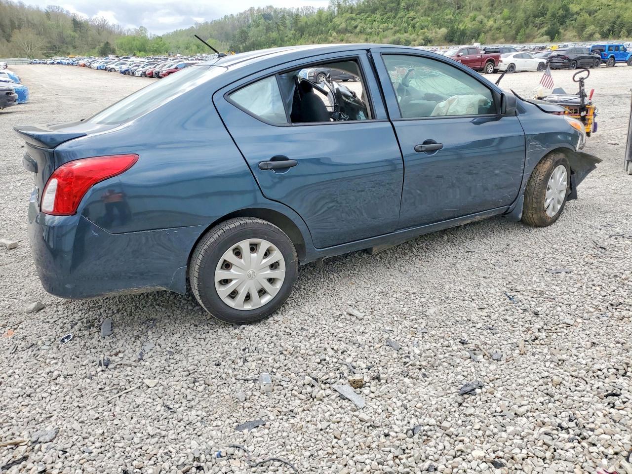 Nissan Versa 1.6 S Plus