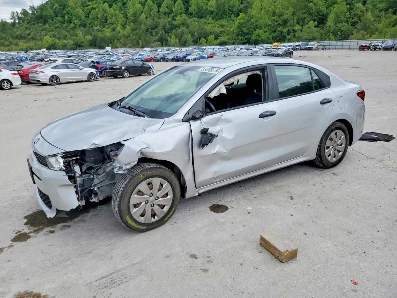 Salvage Kia Rio Image