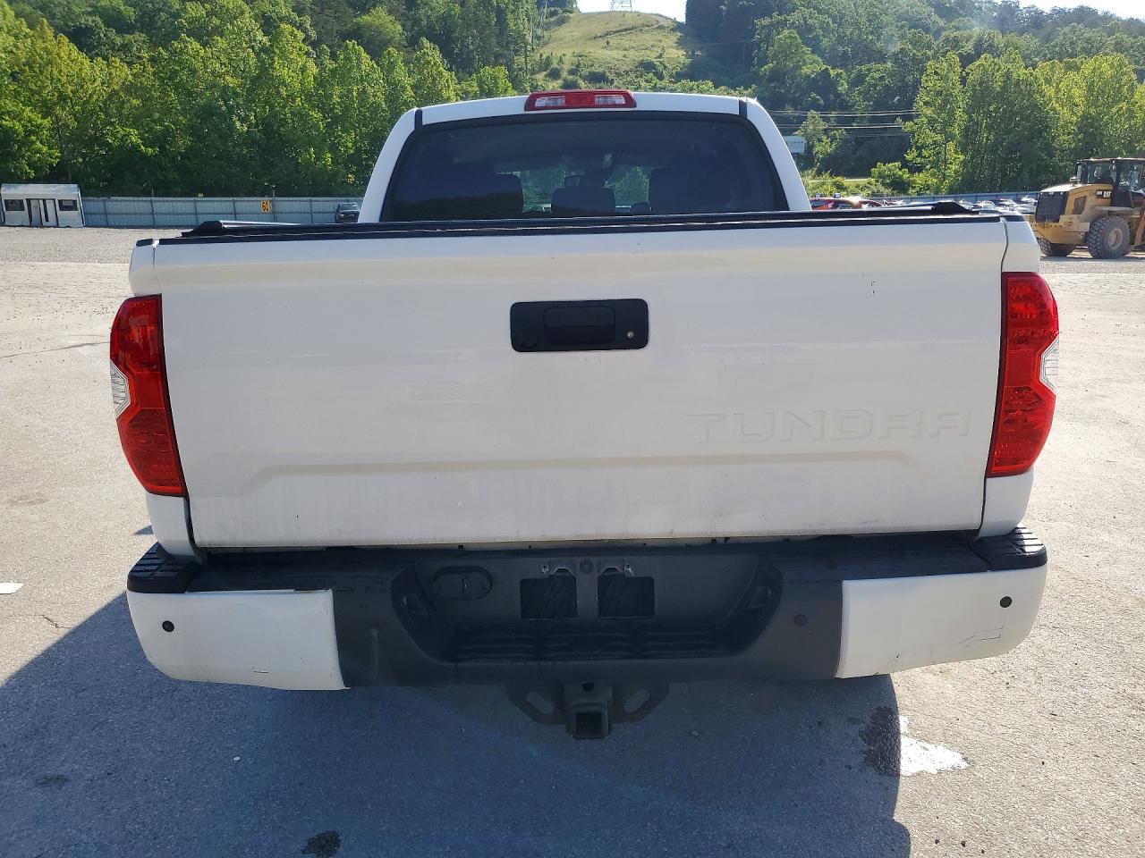 Toyota Tundra Crewmax Sr5
