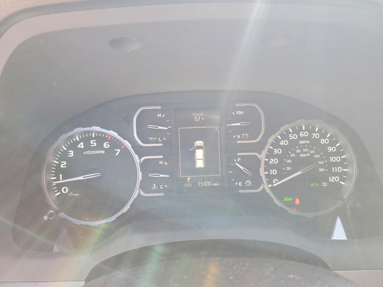 Toyota Tundra Crewmax Sr5