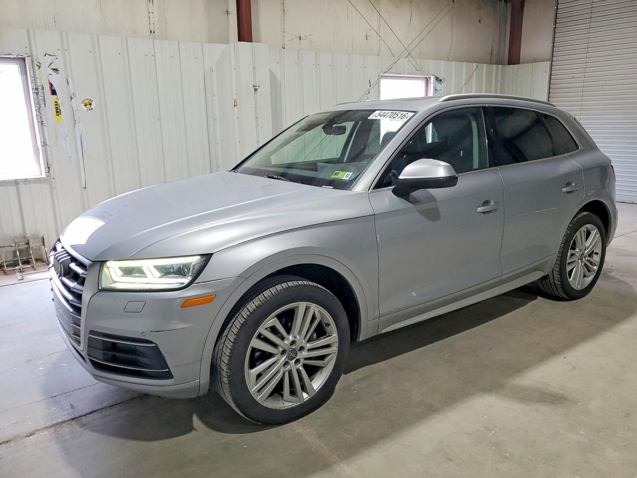 Salvage Audi Q5 Image