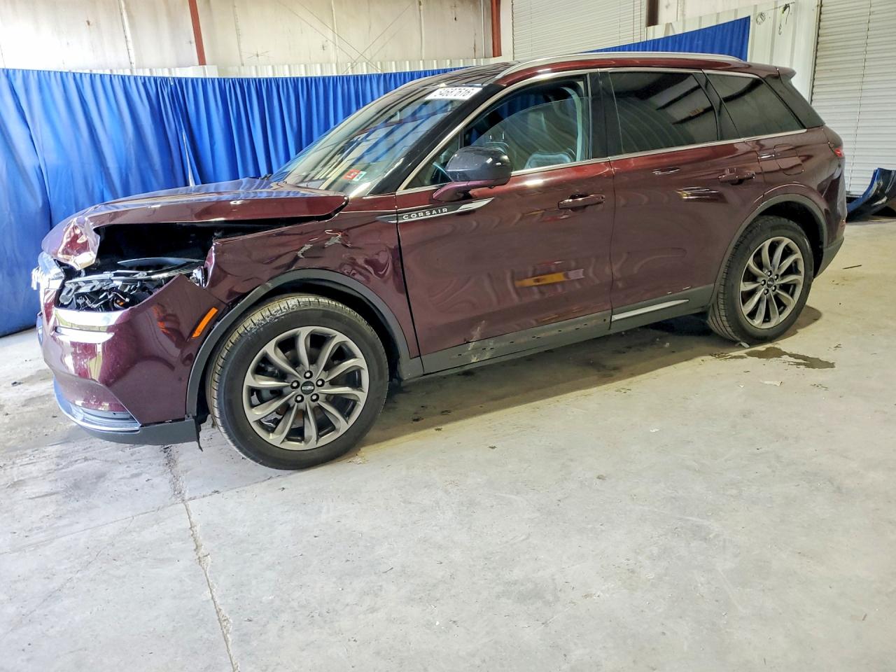 Salvage Lincoln Corsair Image