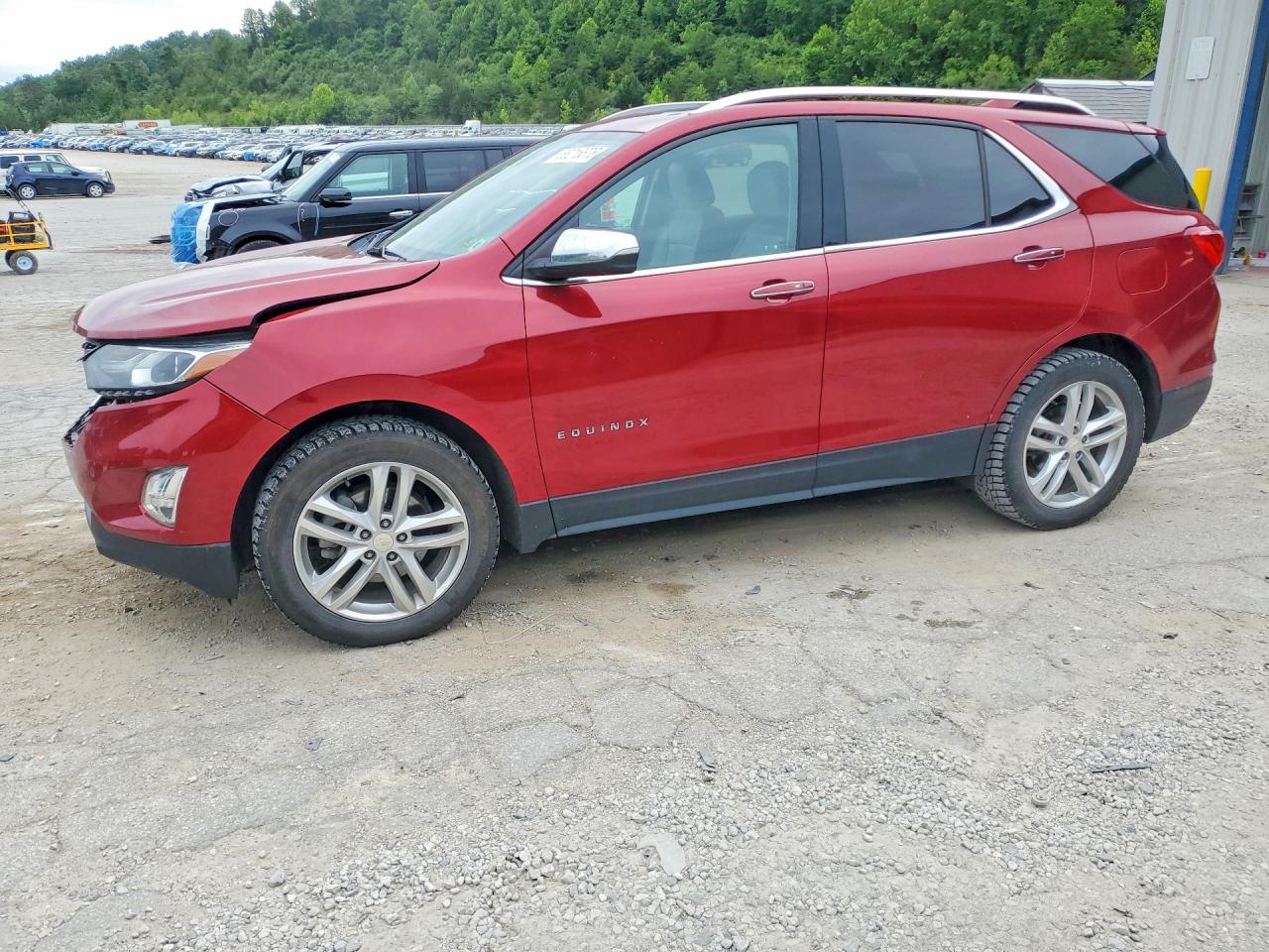 Salvage Chevrolet Equinox Image