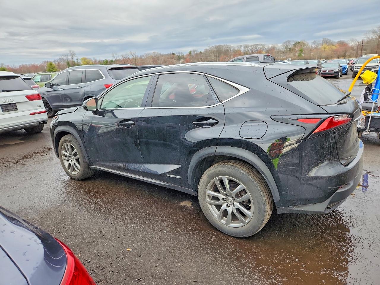 Lexus NX Base