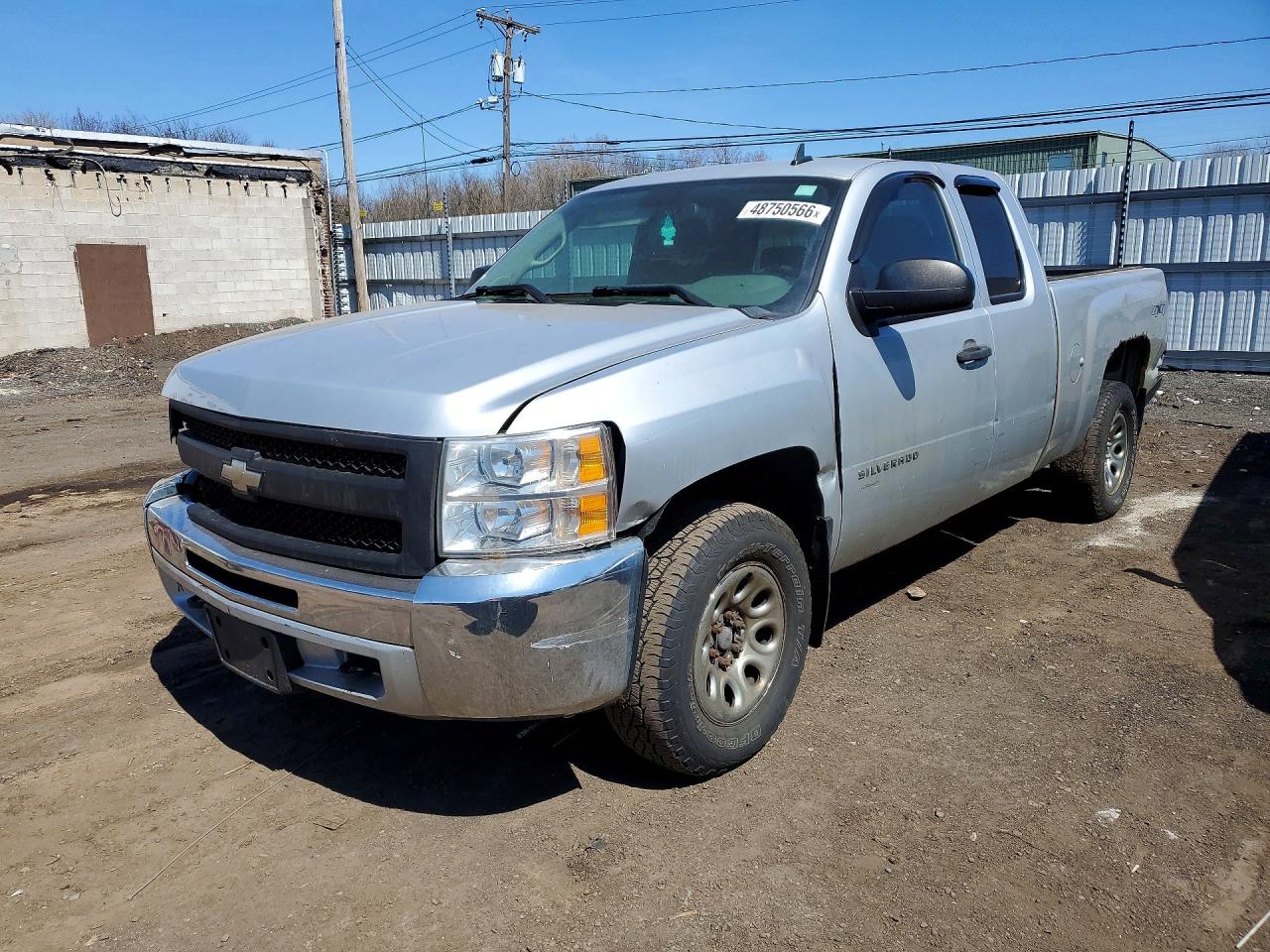 Salvage Chevrolet Silverado Image
