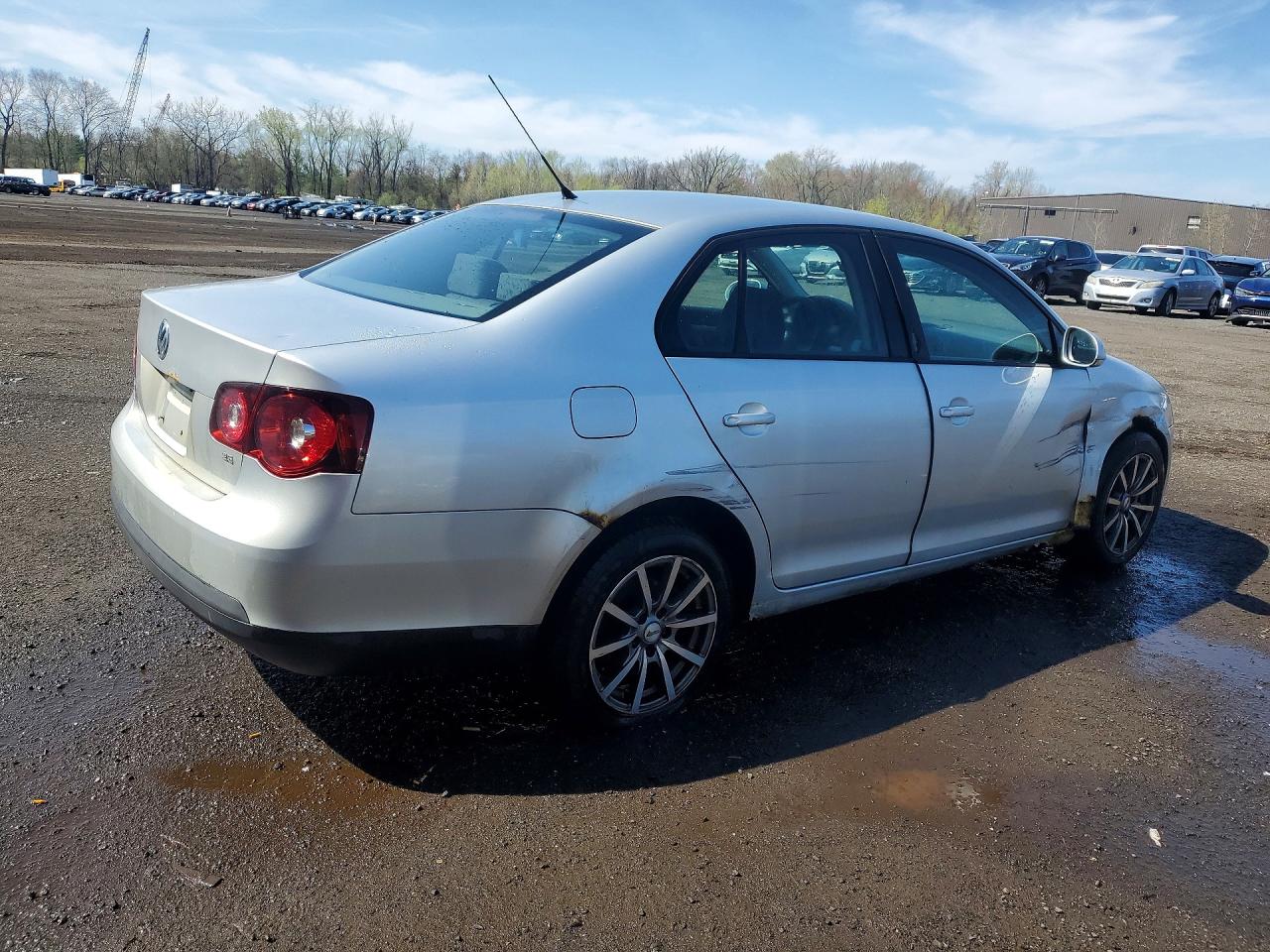Volkswagen Jetta S