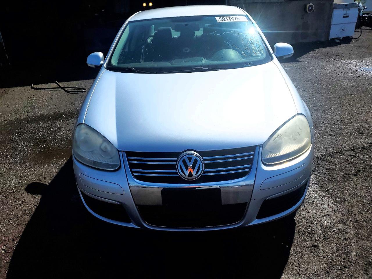 Volkswagen Jetta S