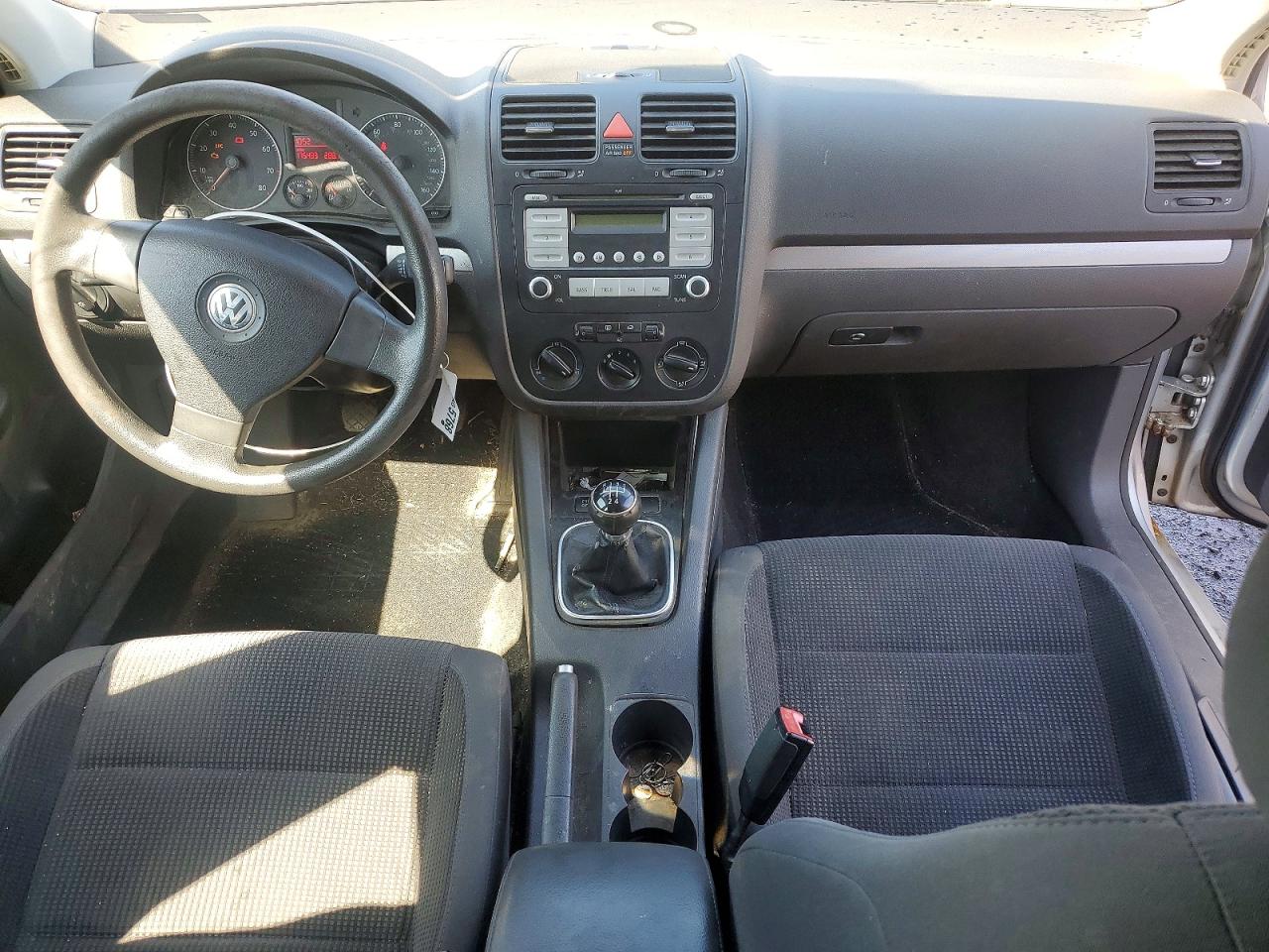 Volkswagen Jetta S
