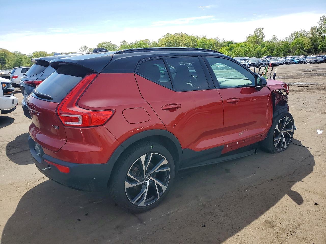 Volvo XC40 T5 R-design
