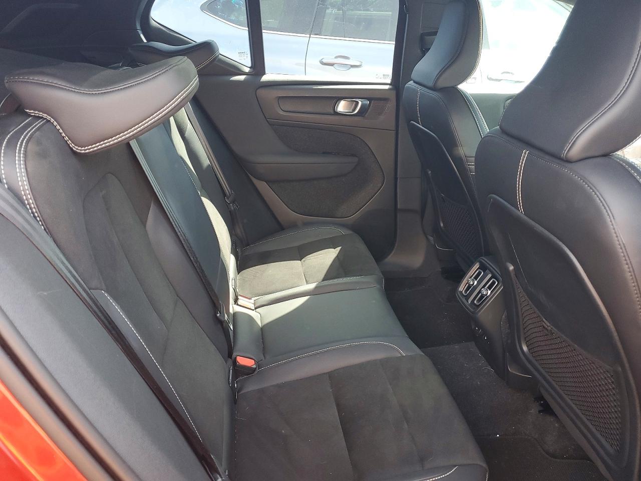Volvo XC40 T5 R-design
