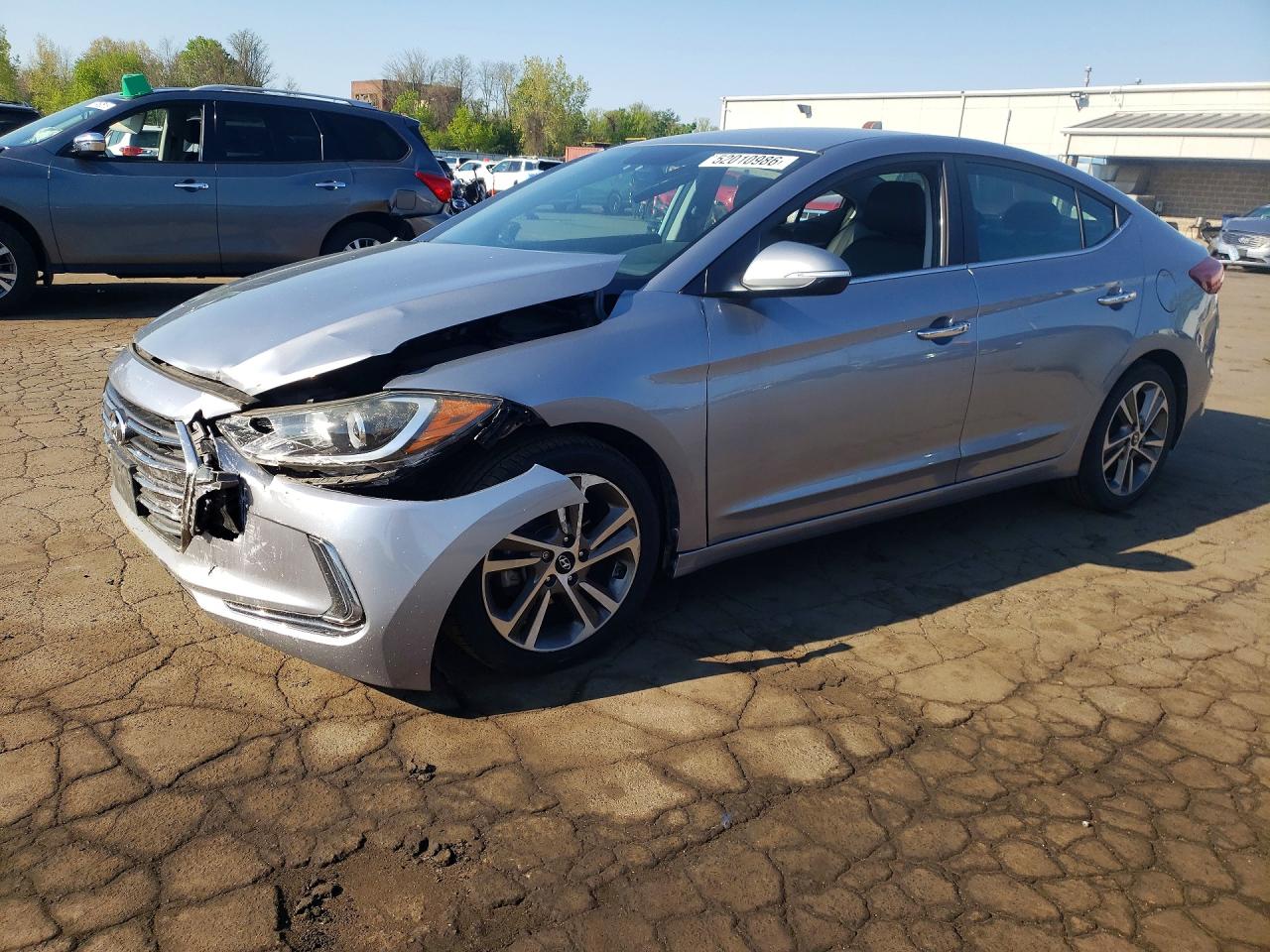 Salvage Hyundai ELANTRA Image