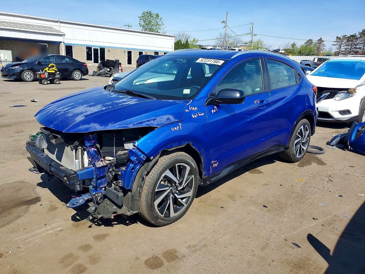 Salvage Honda HR-V Image