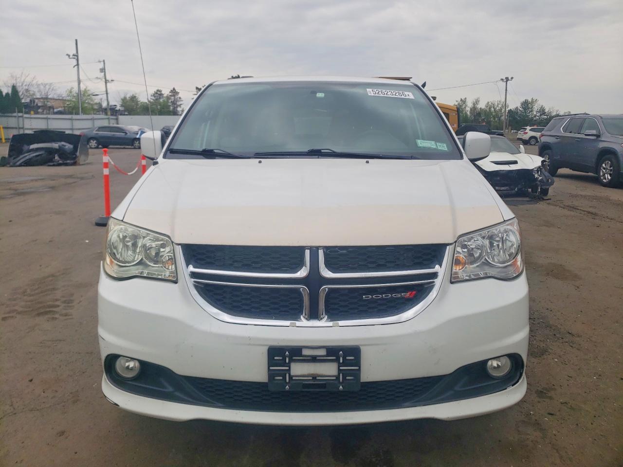Dodge Caravan Sxt