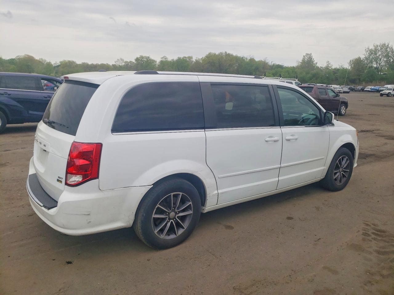 Dodge Caravan Sxt