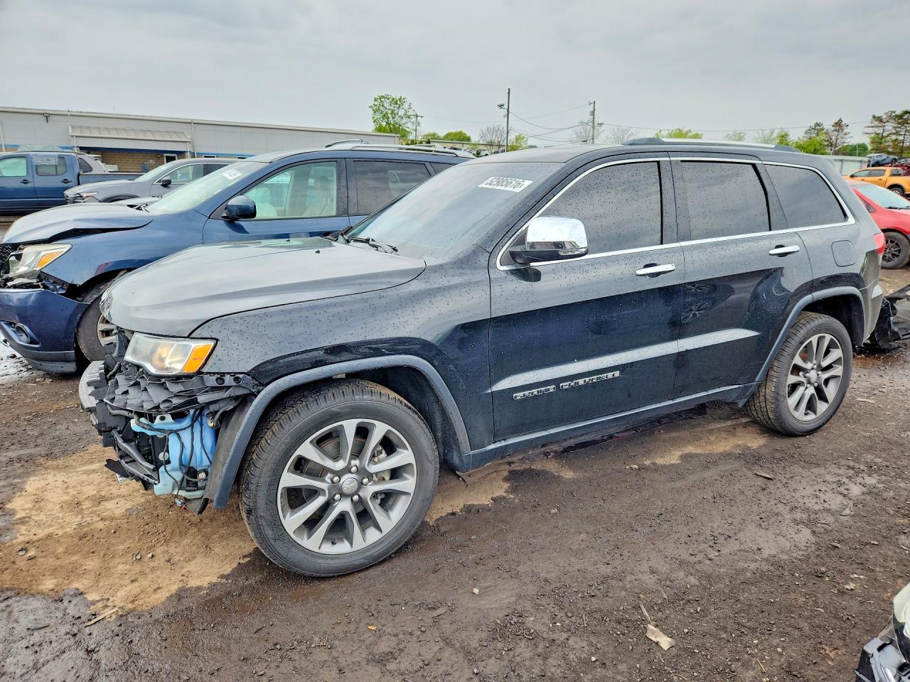 Salvage Jeep Cherokee Image