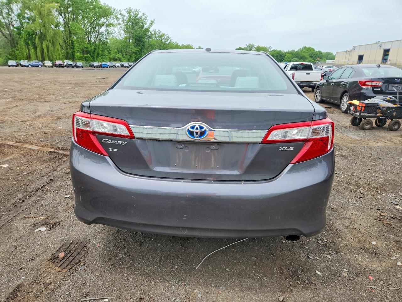Toyota Camry Xle