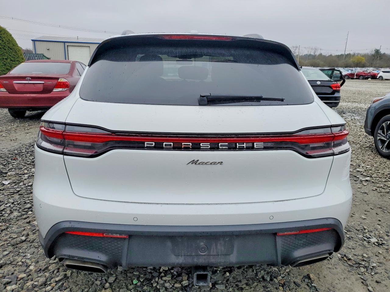 Porsche Macan Base