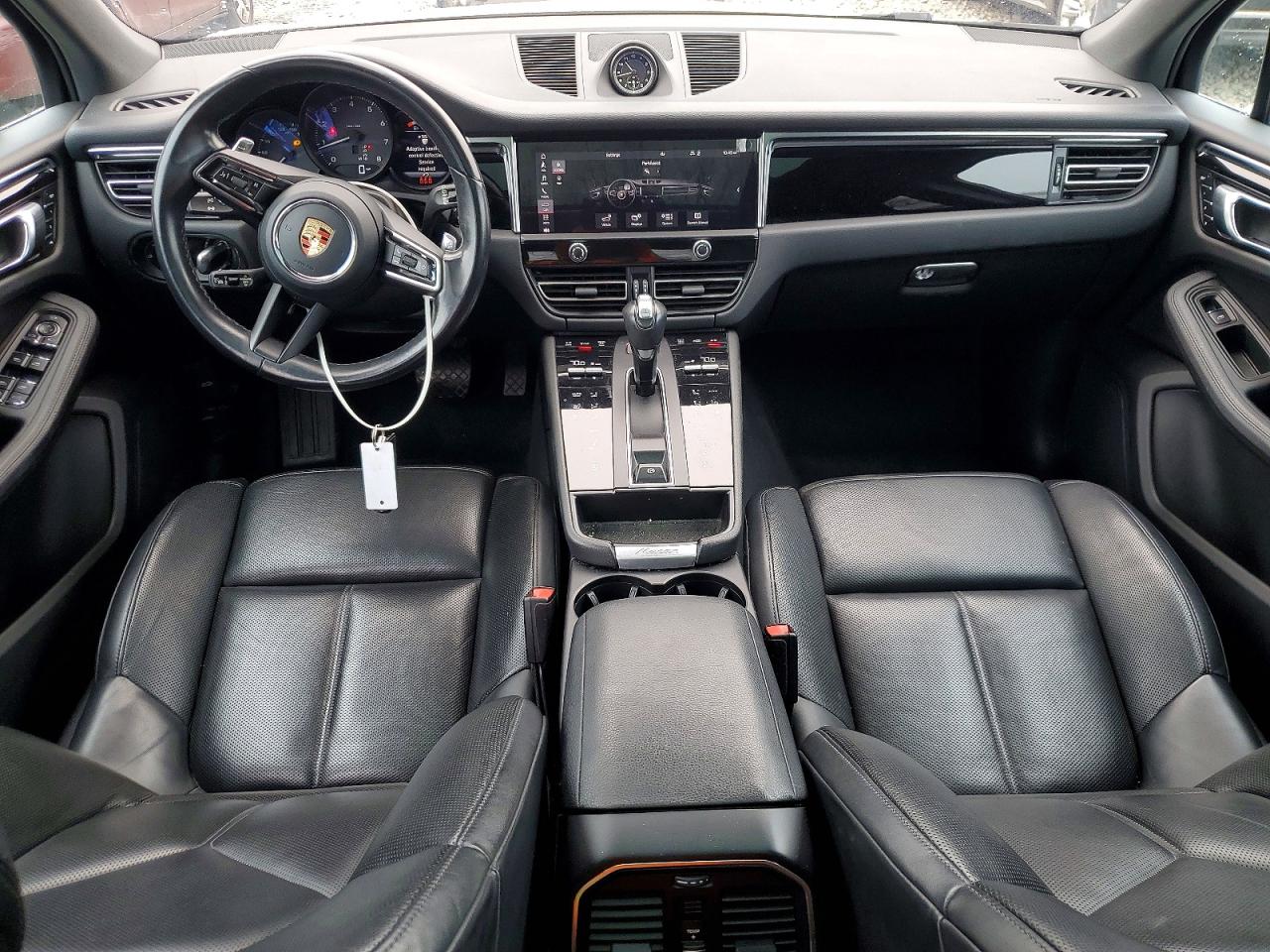 Porsche Macan Base