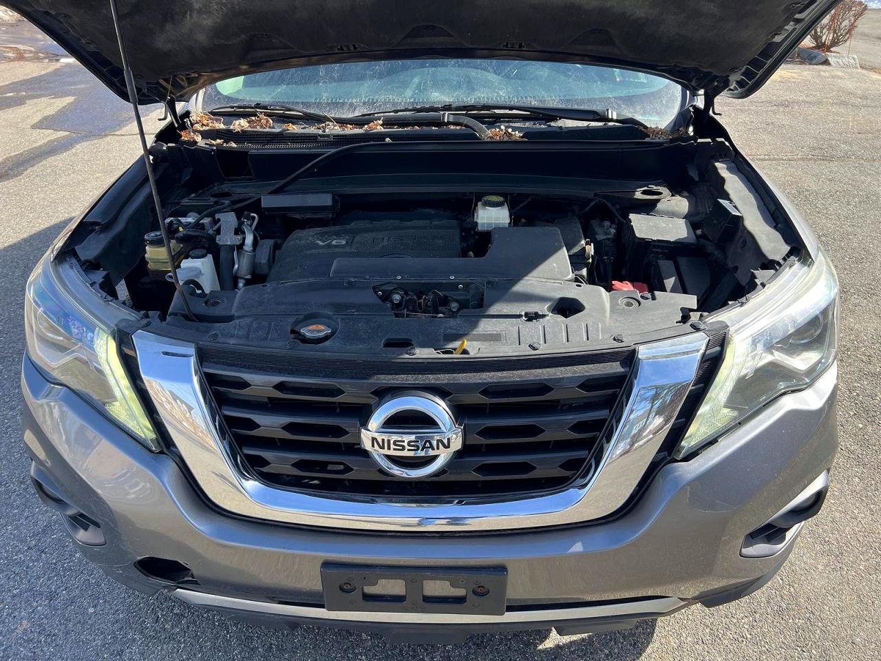Nissan Pathfinder Sv