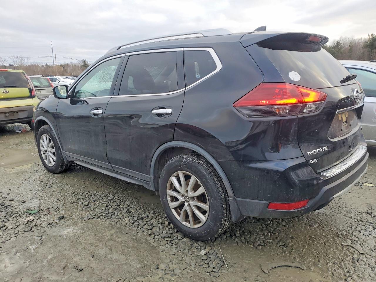 Nissan Rogue Sv