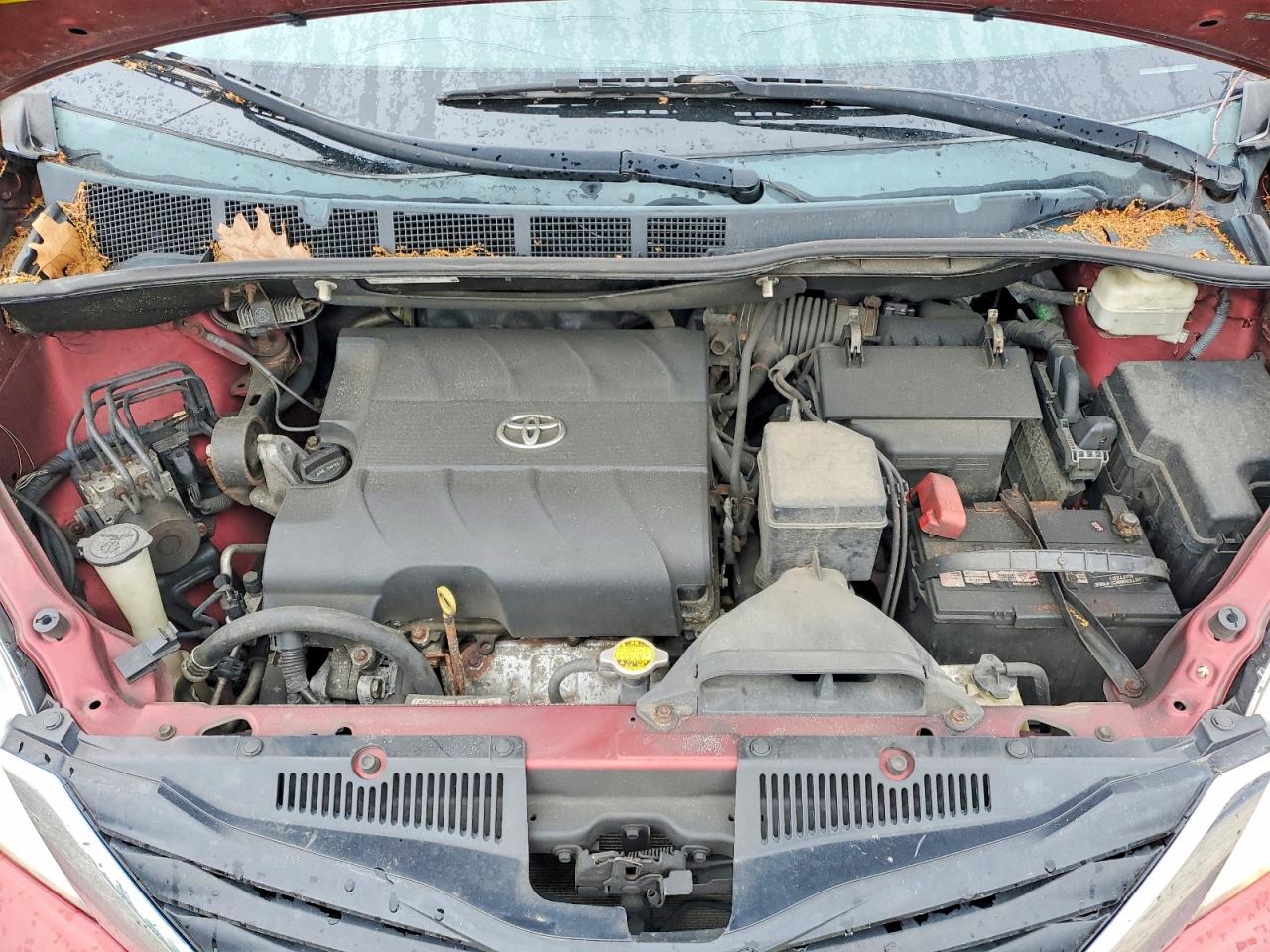 Toyota Sienna Le