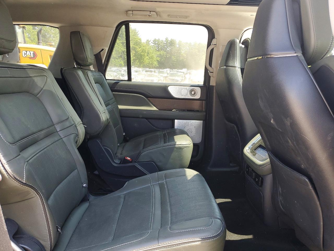 Lincoln Navigator Black Label