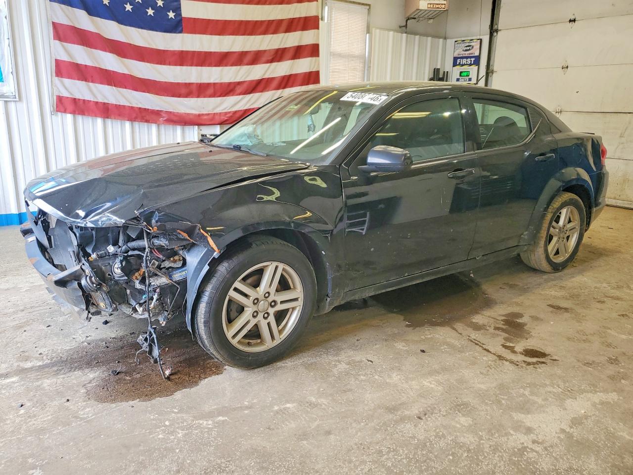 Salvage Dodge Avenger Image
