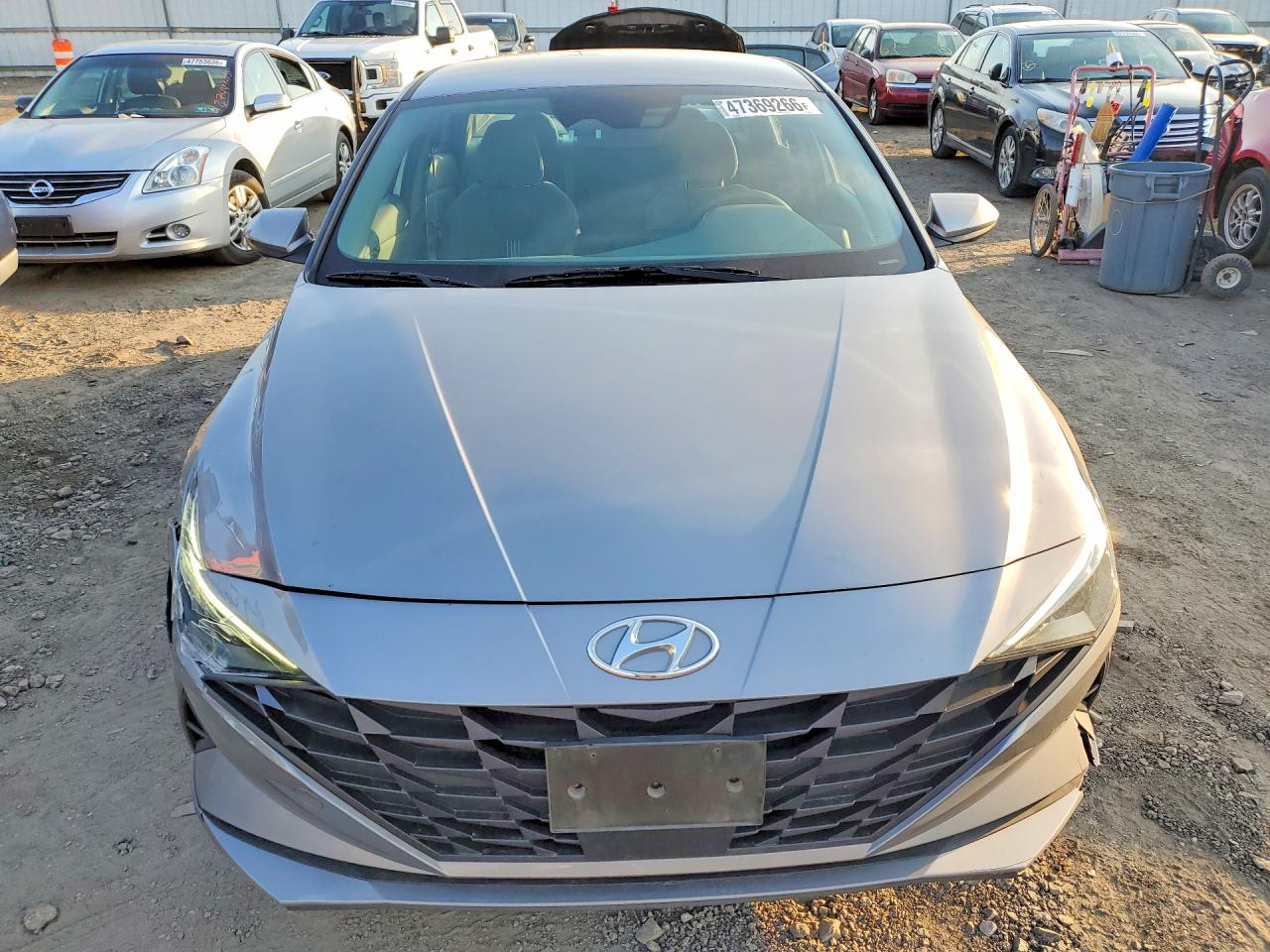 Hyundai ELANTRA Sel