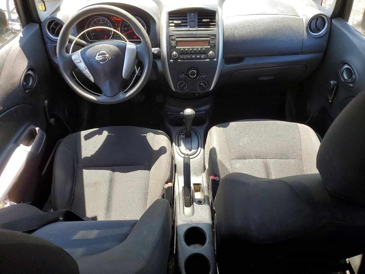 Nissan Versa S Plus