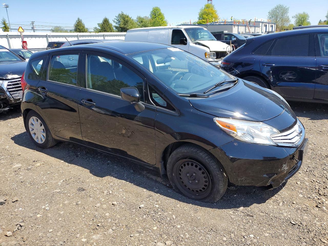 Nissan Versa S Plus