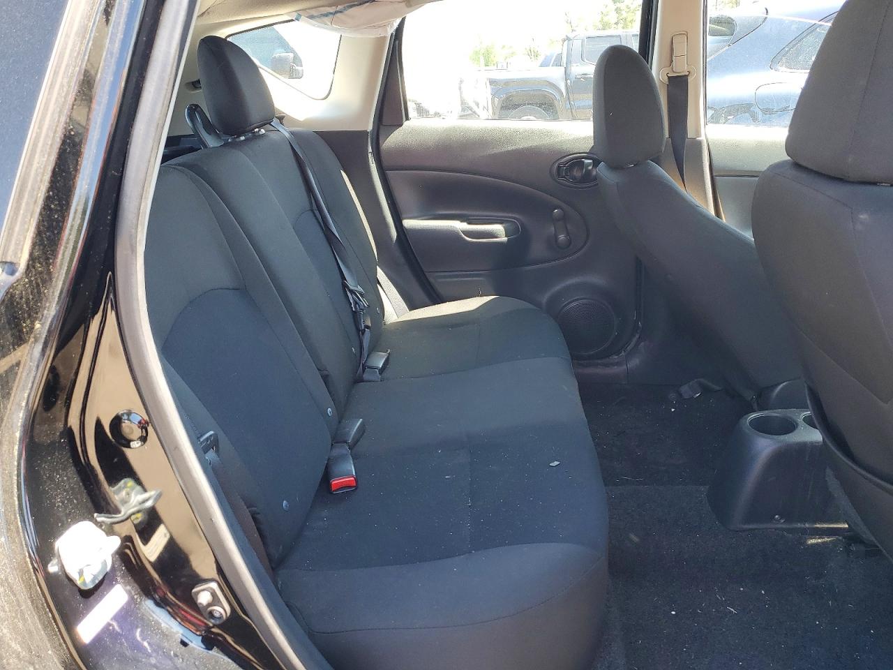 Nissan Versa S Plus