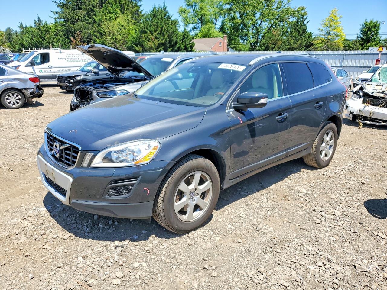 Salvage Volvo XC60 Image