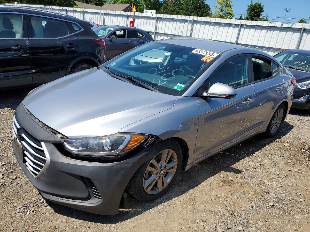 Salvage Hyundai ELANTRA Image