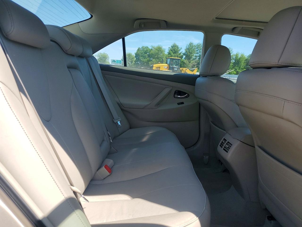 Toyota Camry Hybrid