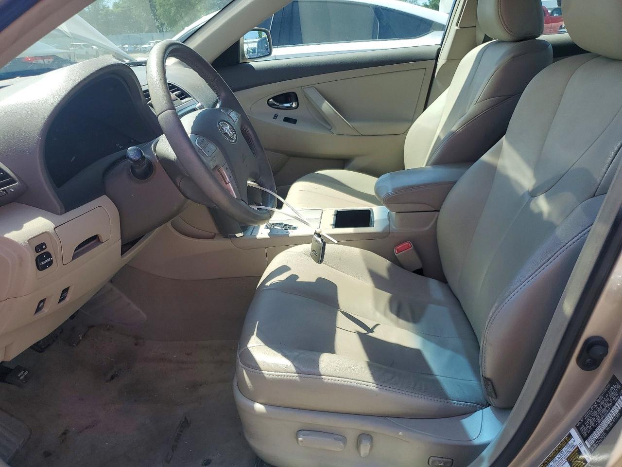 Toyota Camry Hybrid