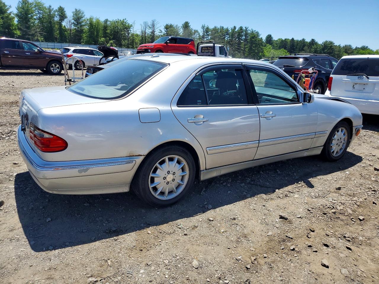 Mercedes-Benz E-Class 320