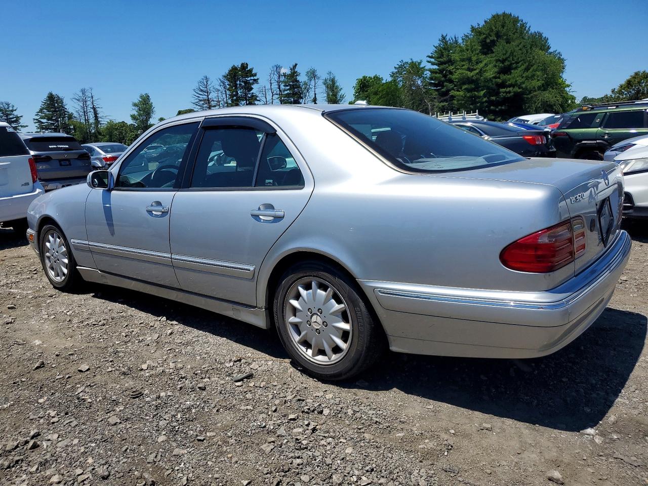 Mercedes-Benz E-Class 320