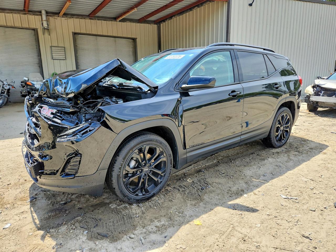 Salvage GMC Terrain Image