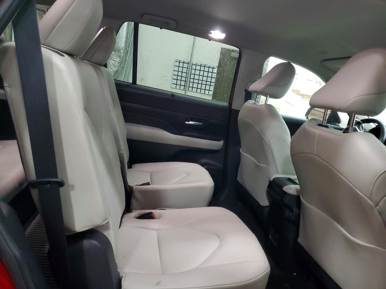 Toyota Grand High Xle