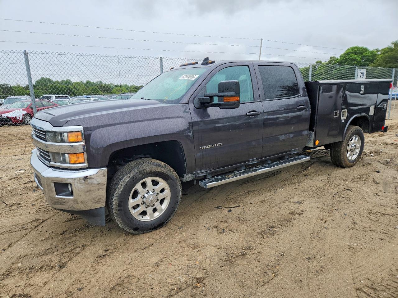 Salvage Chevrolet Silverado Image