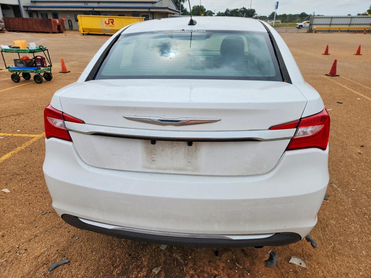 Chrysler 200