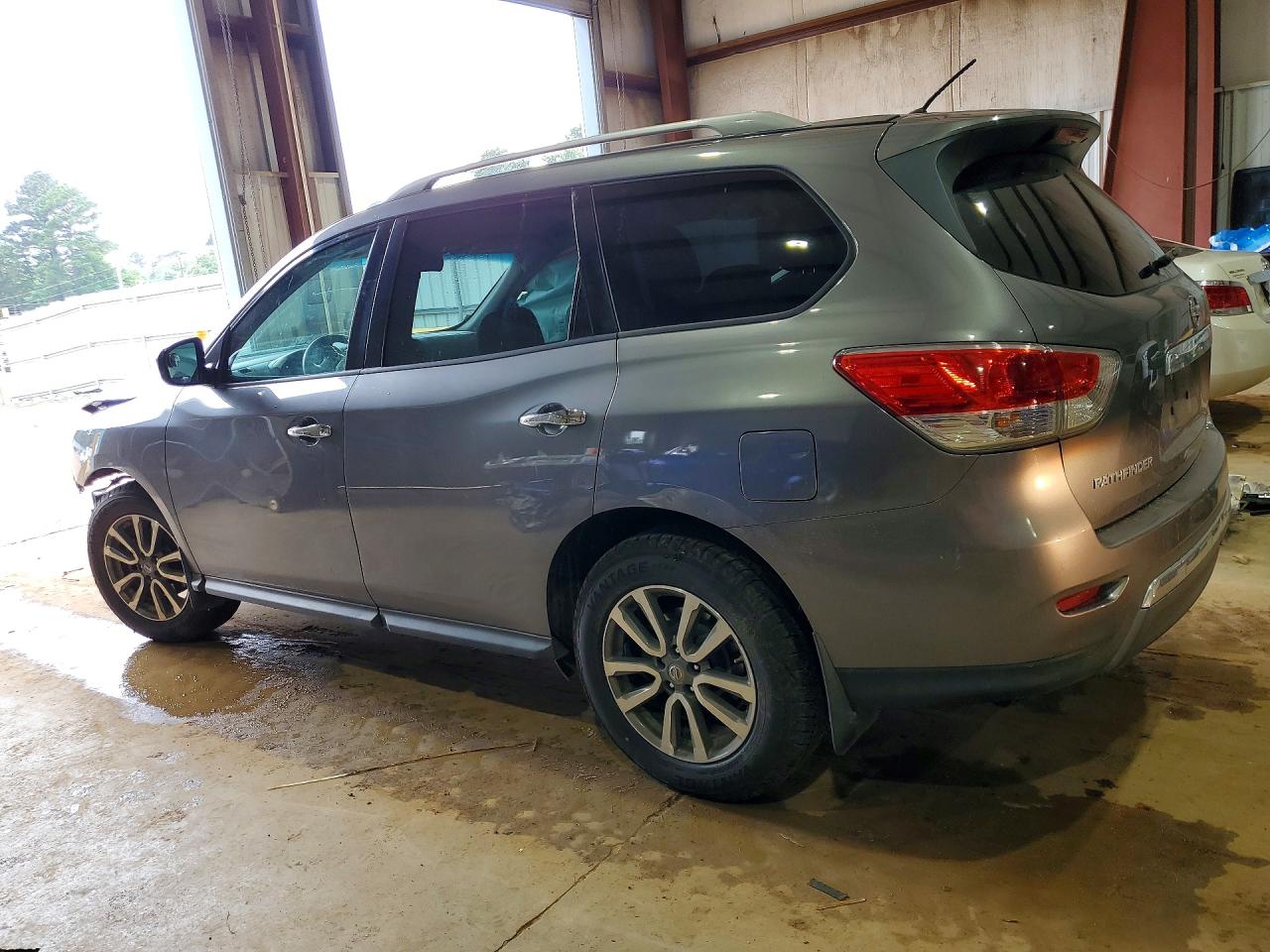 Nissan Pathfinder S