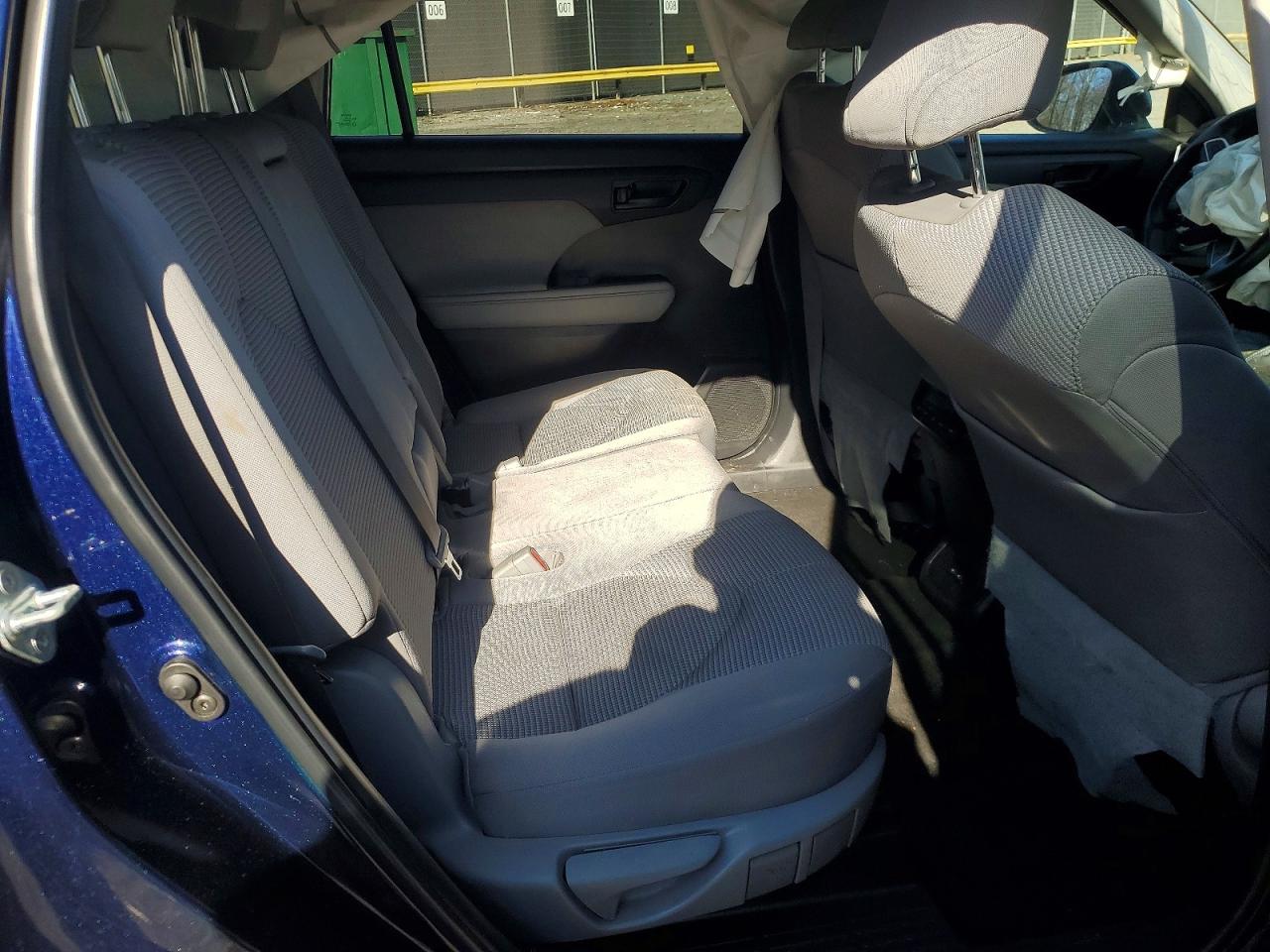 Toyota Highlander Le