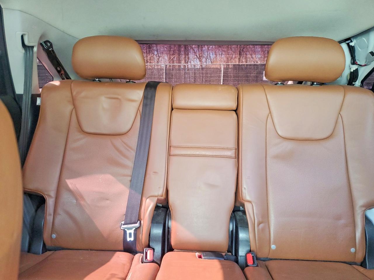 Lexus RX Base